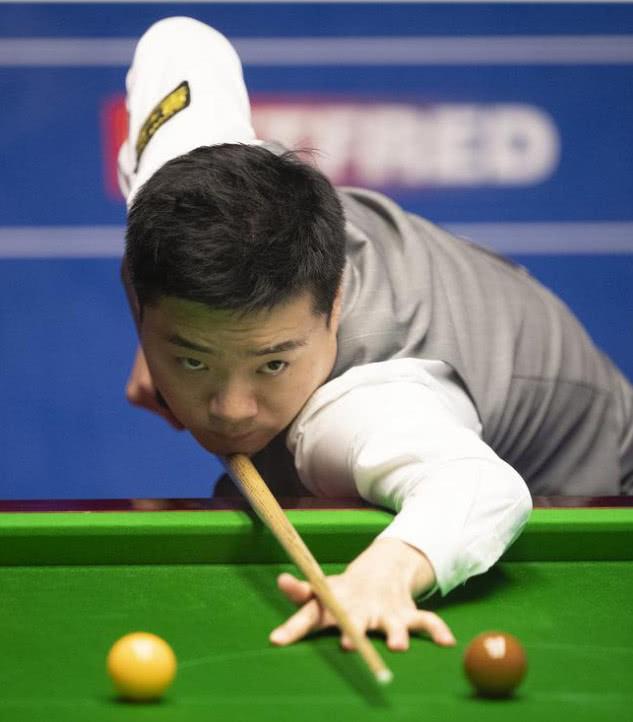 比尼奥和亨 比尼奥和亨