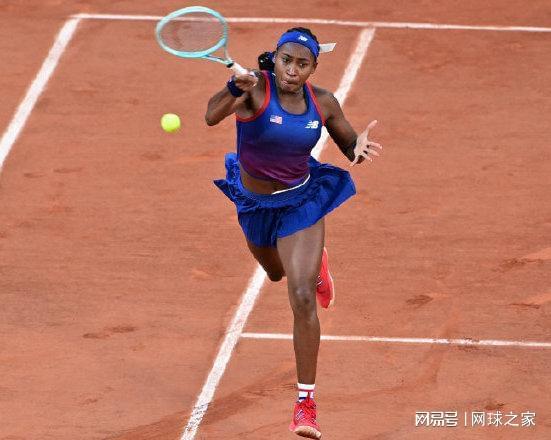 比赛中尤为 比赛中尤为